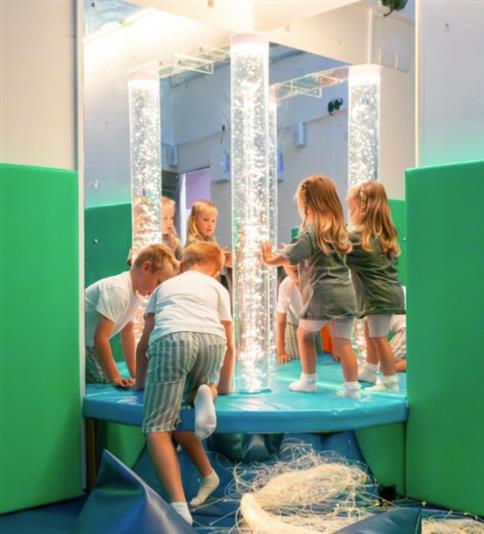 Bubble Tube & Quadrant Podium Bundle 